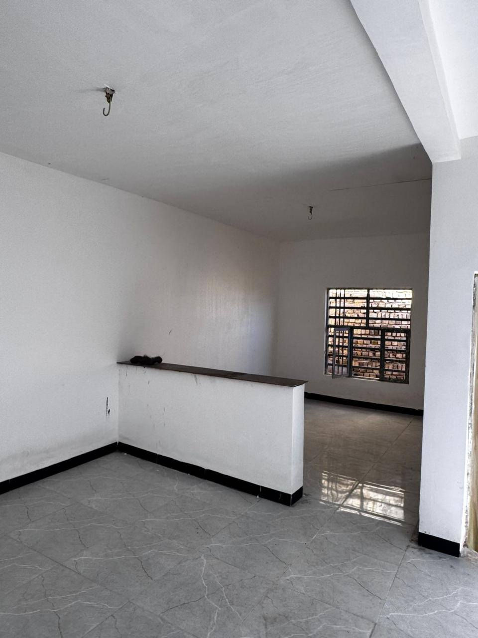 يتوفر بيت للبيع طابو صرف حر
المساحه / ١٤٠ متر
الموقع / خلف المستوصف الثاني  
طابقين 
الطابق الاول 
( غرفه و صاله و مطبخ واستقبال و صحيات) 
الطابق الثاني 
( غرفه و صاله و مطبخ و صحيات) 

بناء طابوك
اساس صب 
بناء نظيف جدا 

#للاستفسار_والتواصل 
***********
