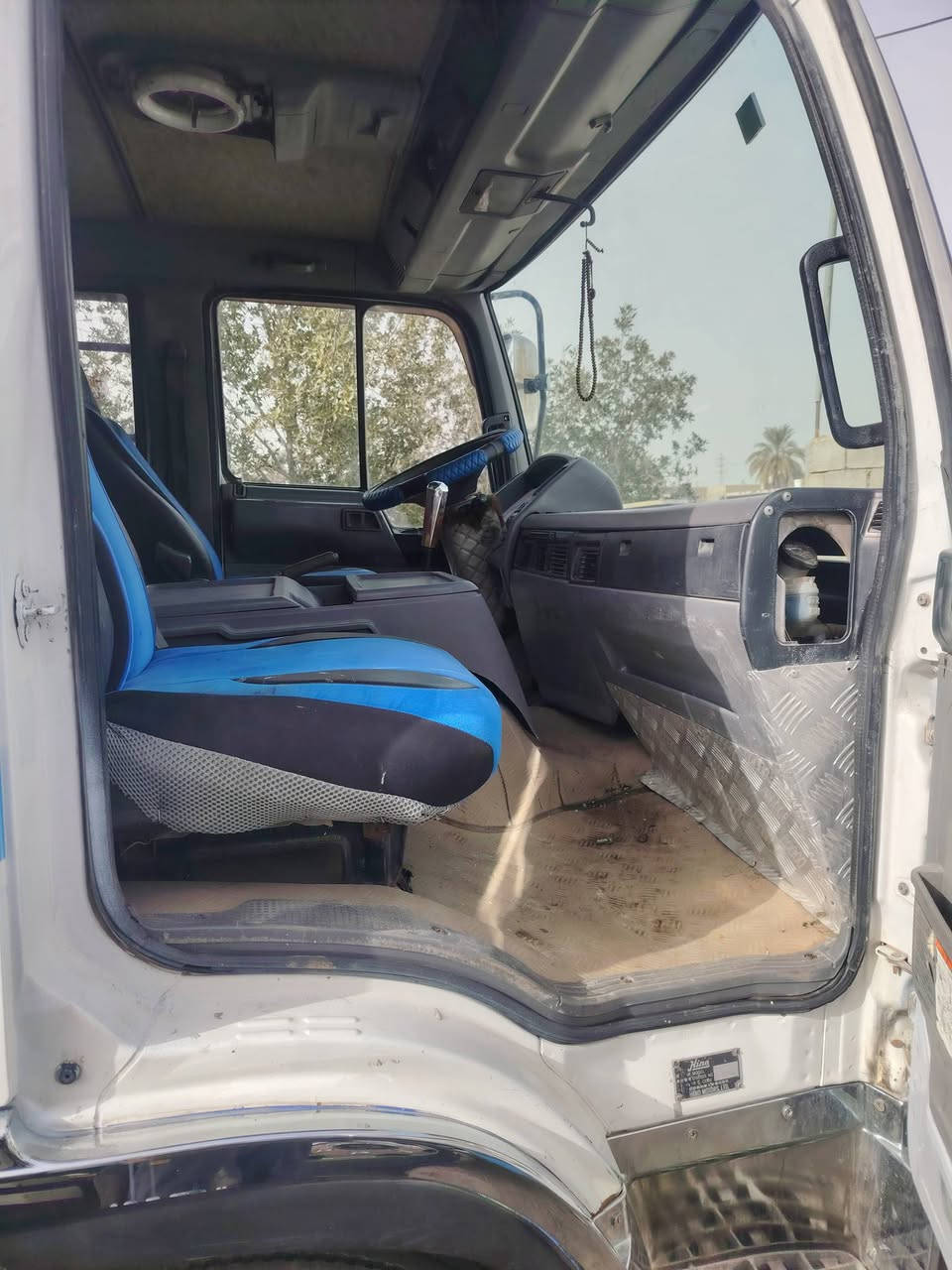 السلام عليكم هينو انكر مكينه ثمانين عادي مامفتوحه خط واحدتخم تايرتصال عل رقم
***********
♥️♥️♥️
