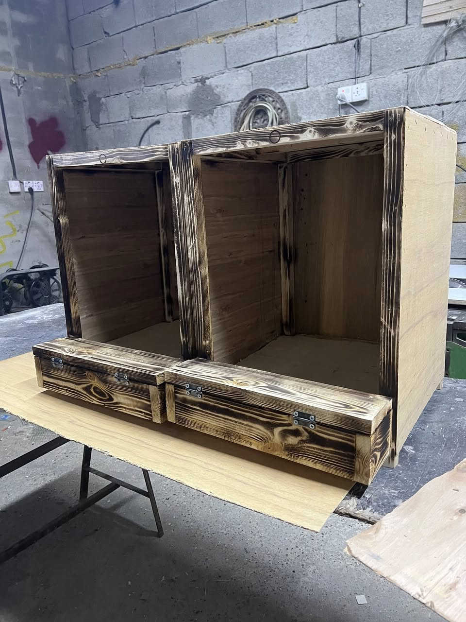 شغل حسب الطلب
كشوانيه لهراتيات يرهم جميع دجاج 
بوكس لا يكسر بيض 
ارتفاع 60سم
عرض 30سم
نزال40 سم
كركوك قرب جسر ولاده 
***********
