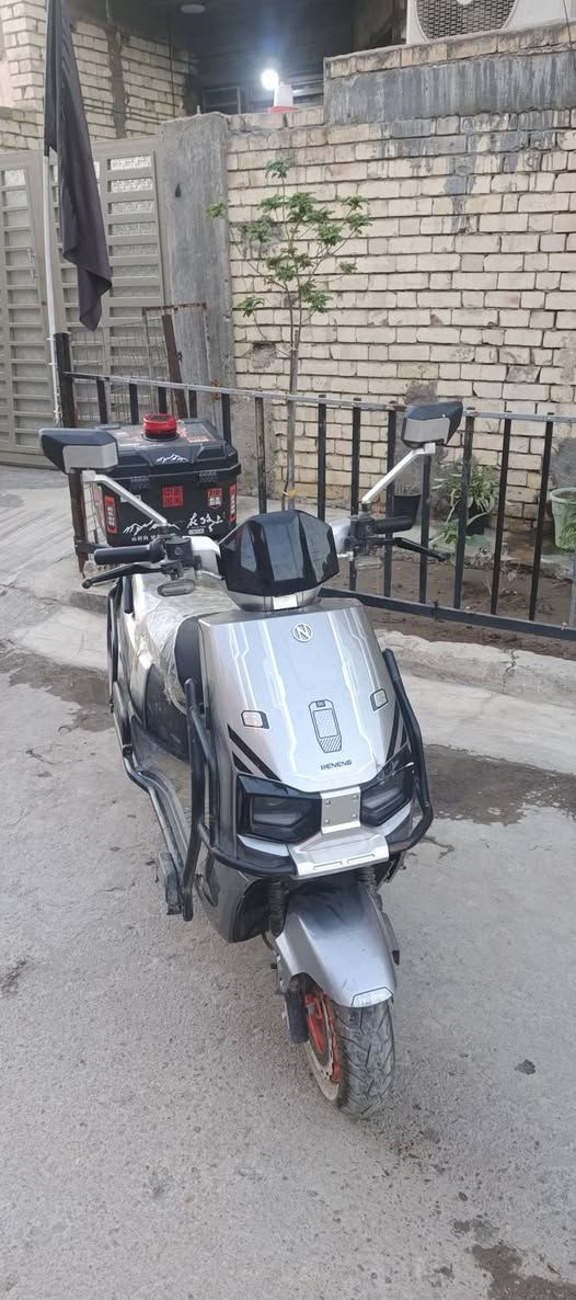 دراجات شحن
نضافة 90% 

استعمال قليل 

6 بطاريات 

ملف 2000

سرعة 85 

4 سرع

واضاف البكR

سعر مليون وبيه مجال

***********
