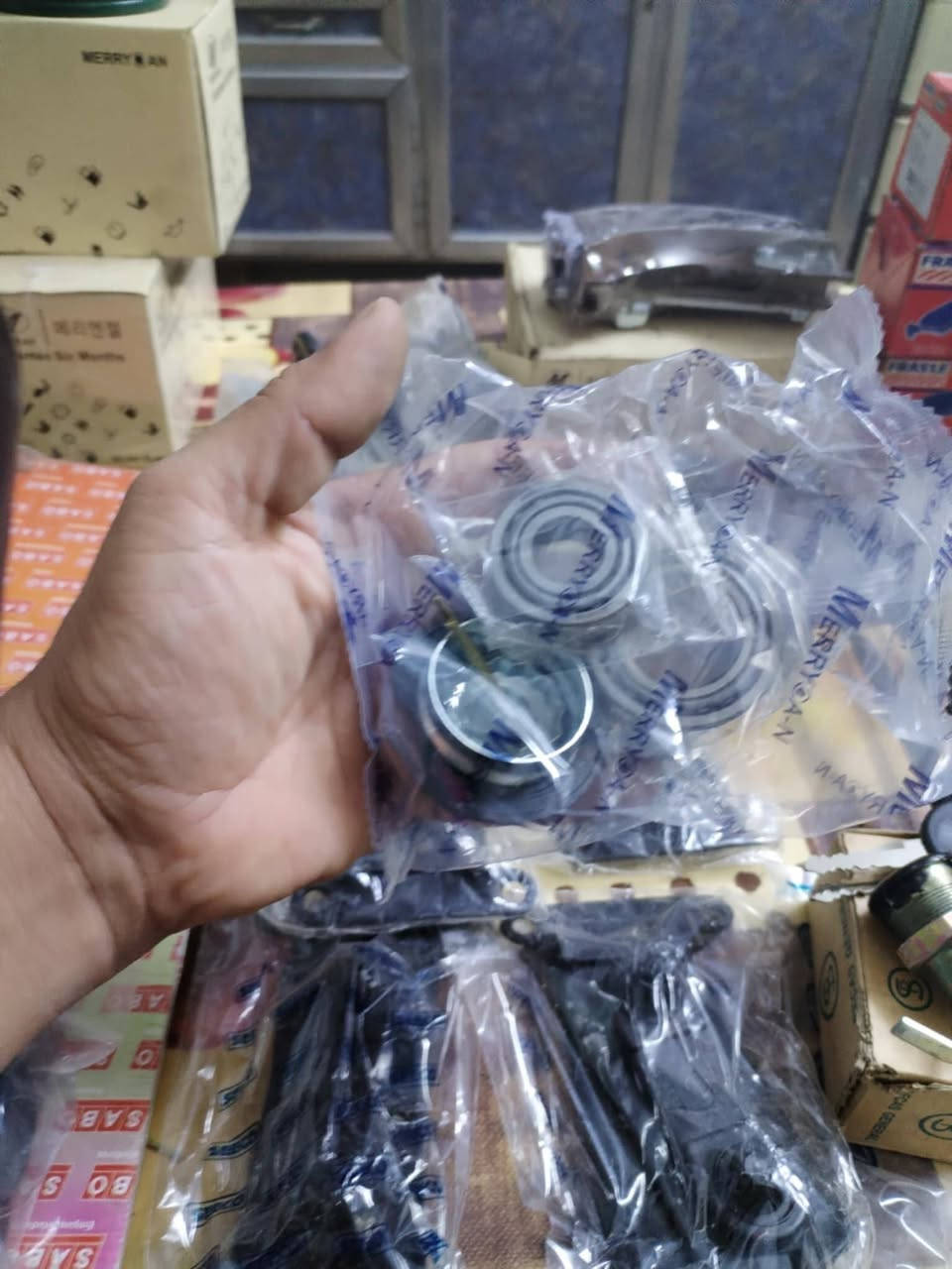 عنبار بريك امامي 
عنبار بريك خلفي 
بولبرن امامي 
بولبرن خلفي 
***********
