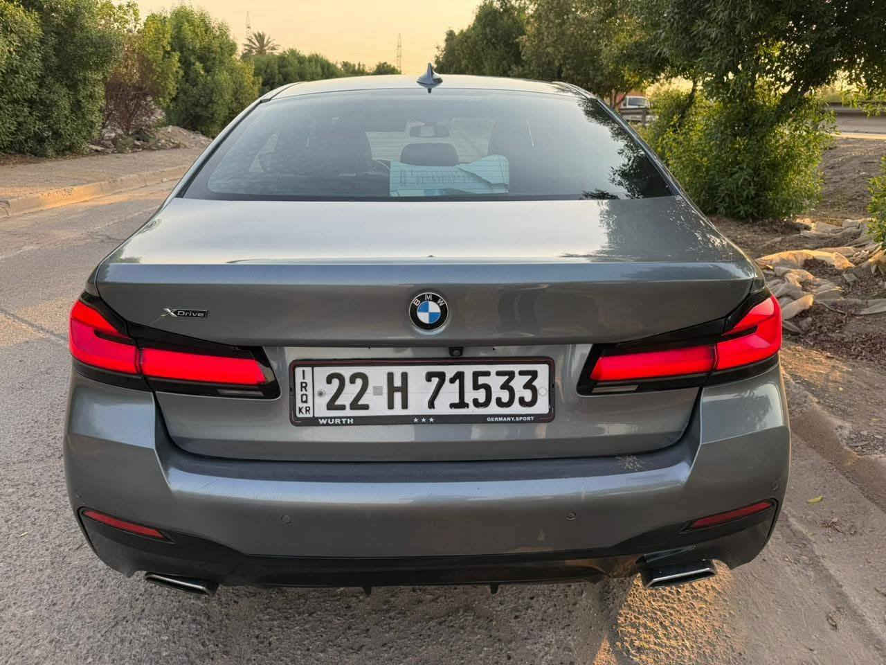 بي ام دبليو 530i امريكي  2021 سعر مناسب جداً 
ماشية 111,000 كيلو 
موصفات فول رادار امامي ايمائات كاميرة قراءة الشارع وكذلك كامرة مراقبة السائق تدفئة كراسي ومع انارة داخلية متغيرة وتشغيل عن بعد 
وبقية الموصفات القياسية الي موجودة بكل فئات bmw 
سيارة كير محرك مكفول 
ضرر صبغ بنيد وبارد بل جاملغ الامامي اليسار وبارد بل جاملغ الخلفي وكذلك بل صندوق بي بارد شي كلش بسيط 
الحادث واضح بل صور مال امريكا 

🟪 السعر  :: الطلب في التعليقات ويوصلك مباشرة ✍️ 📩

رقم الشاصي
WBA13BJ02MWX16100
مكان سيارة بغداد

رقم صاحب السيارة 
***********
