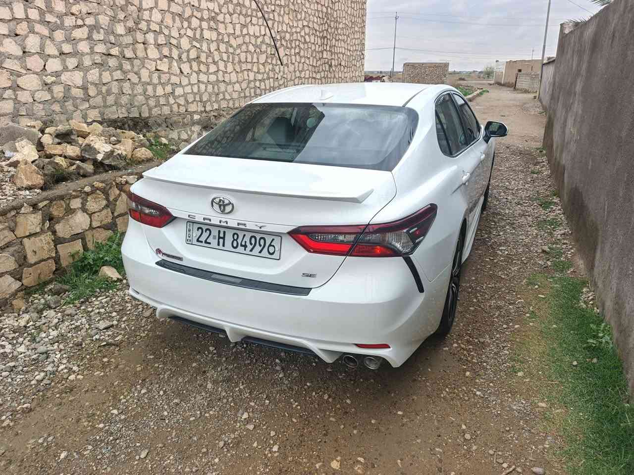 كامري موديل٢٠٢٢
ضررها جاملغ 
ماشيه ٥٢ 
ستسفسار ع رقم***********
