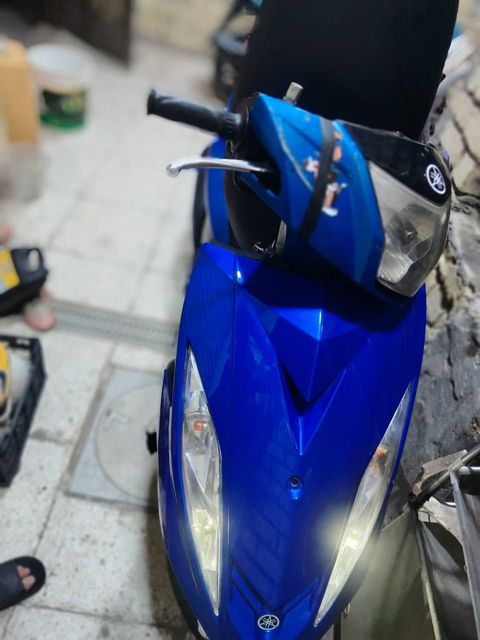 السلام عليكم هاي دراجة GTR 
كربائيات شغالة 💯
مبدل فقط بجم دراجة كفالة عامة 💙✨
كشن اسود مبطن يخبل 💯💙
زنون ابيض اشاير كلهة شغالة 💯✨
دبل امامي رياضي اصلي 💯💙
 دمامامات بل جنطة MAX اعلة درجة 
السعر 725 .الف. و بيهة مجال ادخل خاص و تدلل 🔝💙
***********
