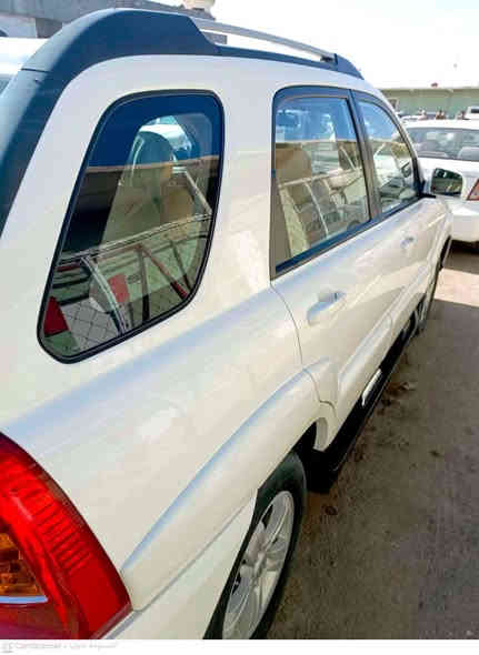 سبورتج ٢٠١٠ رقم اربيل السيارة مكفولة كفالة عامة من الصبغ يوجد بارد فقط قبق الجنطة تحت الرقم وكدر شبر الجاملغ الامامي جهة السائق السيارة حدادية صدر امامي خلفي المحرك والكير مكفول والمواصفات دسك امامي خلفي فتحة شاشة كاميرا تبريد تدفئة شغال والسيارة على العموم بحالة جيدة للاتصال *********** السعر ١٣٠ ورقة وبيها مجال بسيط للجناي سنوية باسمي مجددة ٢٠٣٠
