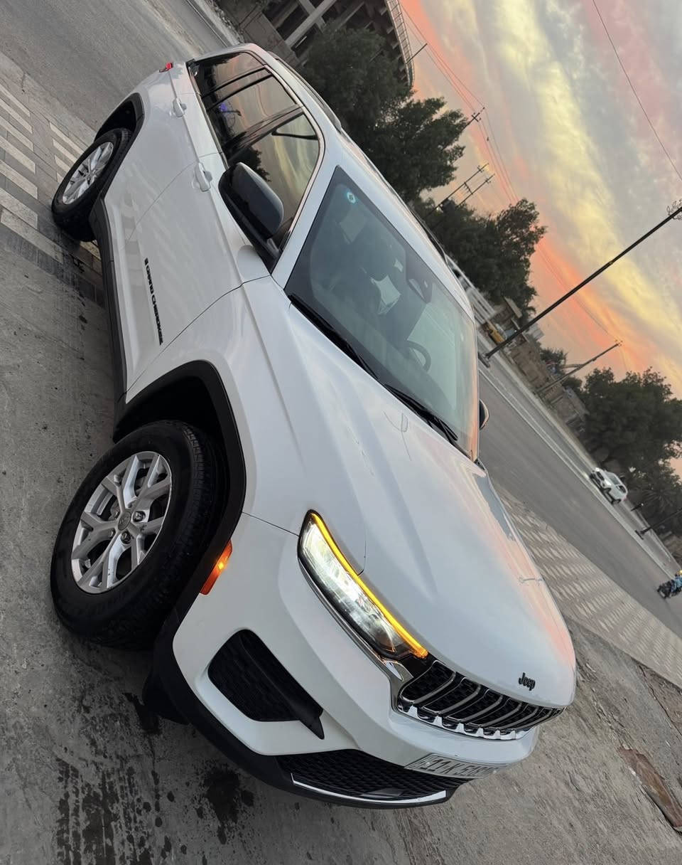 السلام عليكم لبيع جيب 5 راكب وارد امريكي
ماشيه 19 
سياره وارد ضرر سرقه قطعها وراجع شادلها سستم بلادي كفاله عامه سياره  مـטּ صبغ وحادث وكير مكينه صدر تبريد تخم تايرات كلها مكفوله بسمي سنويه 
العنوان بغداد ***********
السعر مناسب خابر وتدلل 
بيع او مراوس حاضر
