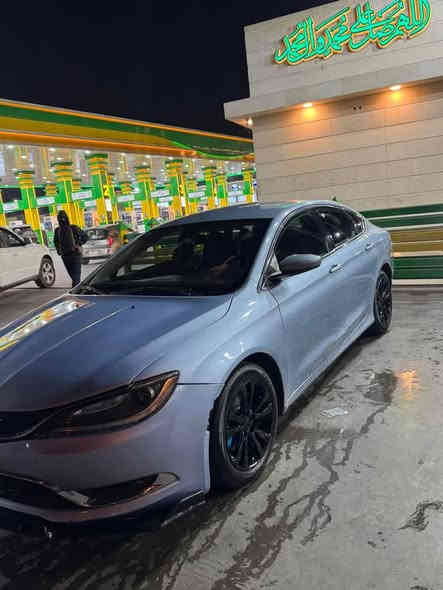 السلام عليكم  سياره  C200 موديل 2015  رقم بصره الجديد دولي وباسمي محرك 2400 كير  9  نمر لون بحري مميز متغير كير محرك جديدات وعليهن برمجه كامله تخم تاير قبل 3  اشهر اصلي وبيهن ضمان سنتين السياره خير من الله اناره زنون السياره حلوه وبيها حادث جاملغ وبنيد لا واصل لا شاصي ولا لغد وبيها تصليح طخه بارد حك اصبعين باب السايق السعر 105 وبيها مجال بسيط
بغداد حي اور  ***********
