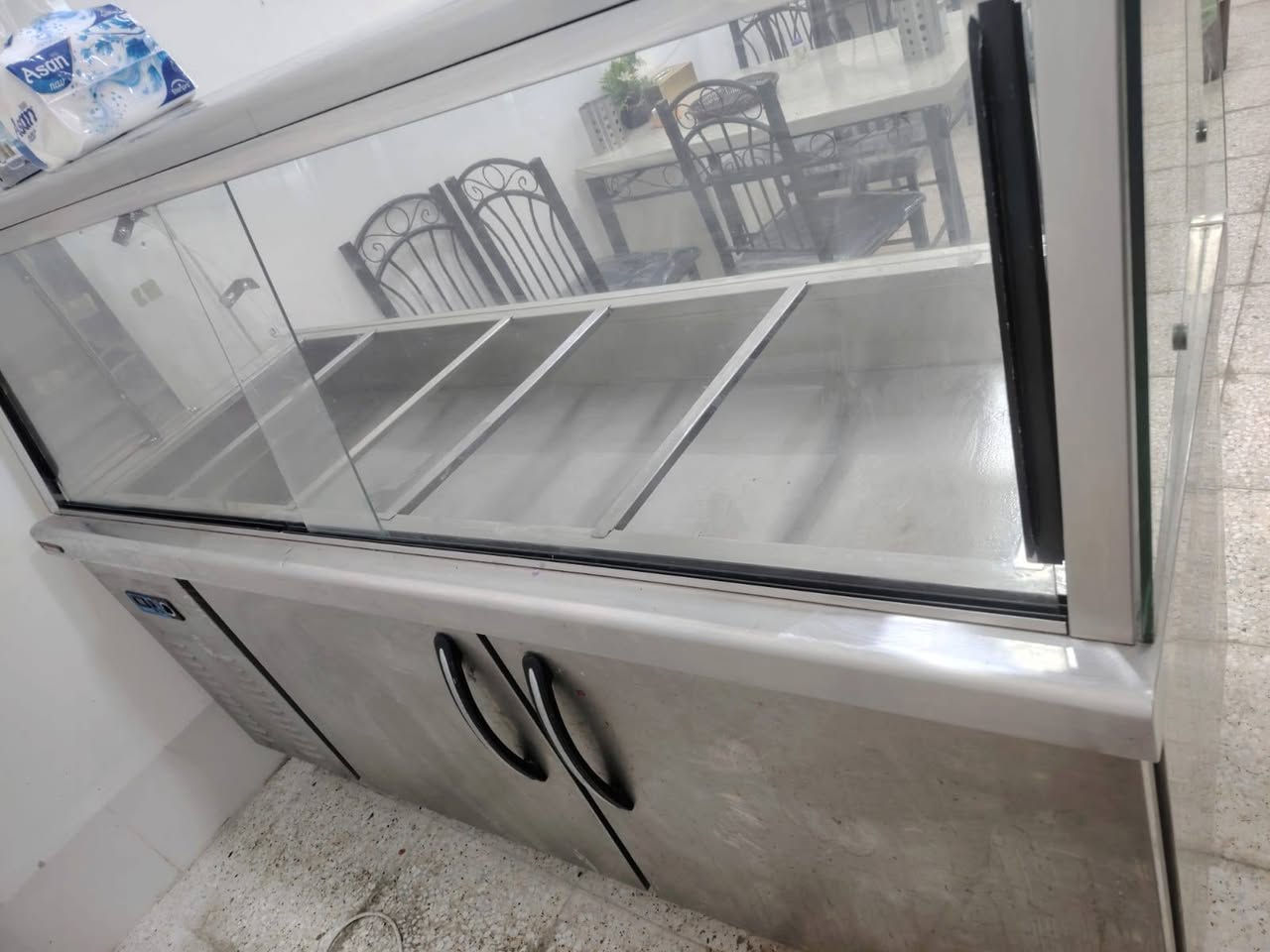 براد مقبلات ايطالي سعره 700$
مكان كربلاء
***********
***********
