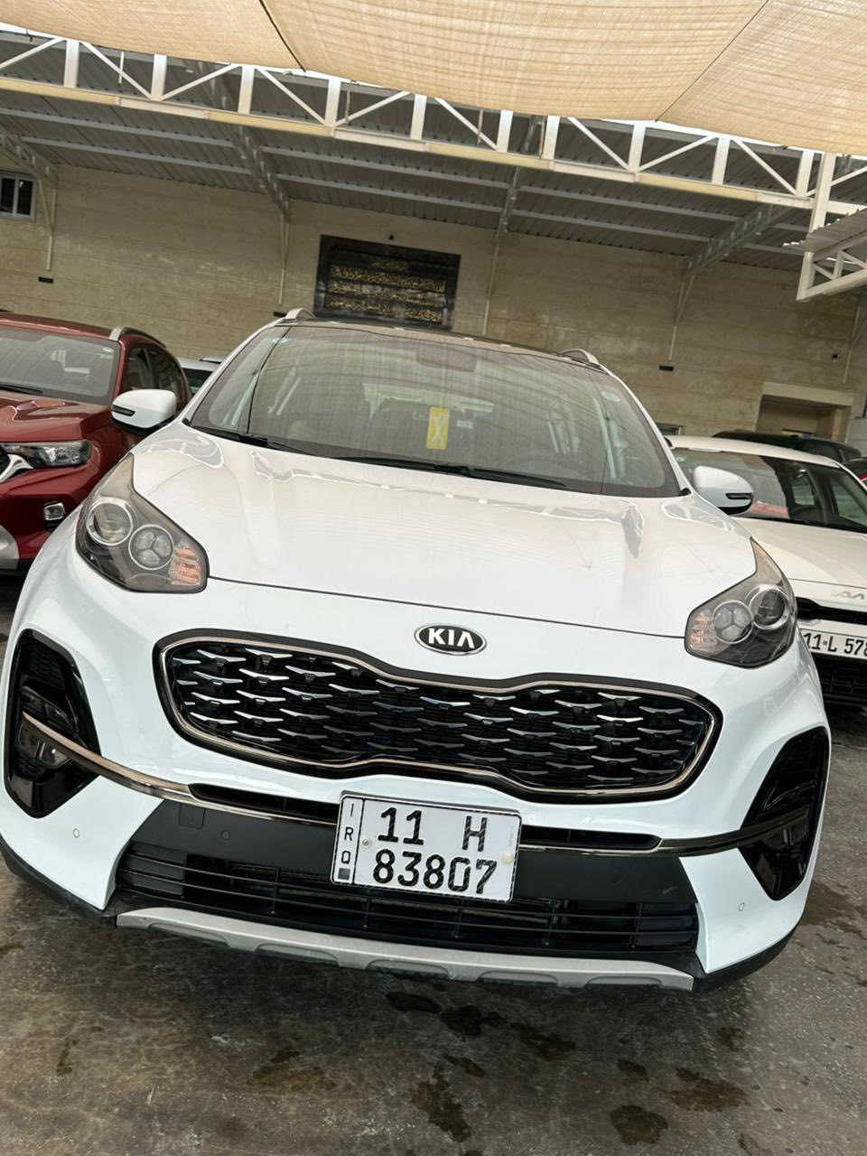 تحيه طيبه الاخوه الأعزاء سبورتج ٢١ جيتي لاين جديده جدا فول موصفات بصمه بنراما صندوق كهرباء كشنات جلد كهرباء السياره مكفوله كفاله عامه من الصبغ والضربه والتبديل والبارد
ماشيه ٣٨ اللف كيلو رقم بغداد الجديد ابسمي محرك ٢٠٠٠ دوش 
مكانها بغداد العامريه اوالبياع 
السعر 219 قفل 
***********
