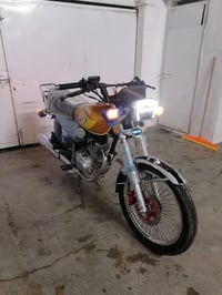 دراجه للبيع ٥ تيام طالعه سفر سعر ٧٥٠ تحياتي للجميع 07755190585