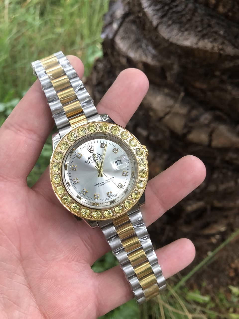 حبايب رولكس رجالي مختم وزن ثقيل
طلعلي قطعتين وحده ذهب وهاي وحده وزنه كلش ثقيل مختم حفر 

القفل حفر مختوم 18كي 

سويس ميد 

عله اول تم 30وبركه


**إذا كنت صاحب هذا الإعلان وتريد حذفه لأي سبب، رجاءا أرسل رسالة إلى الدعم الفني**