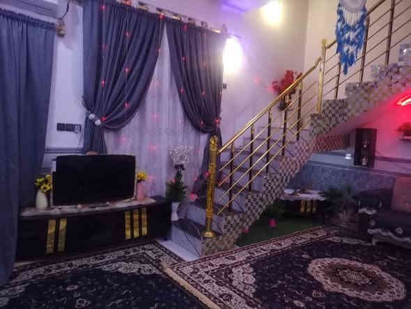 #يالله (اللهم صل على محمد وآل محمد)

#بيت 105 متر طابقين طابو أسهم للبيع 👍

يحتوي على 3 غرف نوم وصحيات خارجيه وداخليه وطارمه ومطبخ وإستقبال وصاله..

#البناء طابوك صب كونكريت 👈السطح شتايكر

#العنوان شارع السفينه خلف جامعة الإمام الصادق( عليه السلام) مباشرةََ
عرض الشارع 8متر إلى 9 متر

#السعر 95 وبيه مجال قليل بيع مستعجل كلش ✅

للإستفسار الإتصال على الرقم *********** 
.........................................................
#مستعدين  لإستقبال جميع العروض في محافظة ذي قار وخاصةََ (مركز الناصريه) والمناطق المجاوره لها ماعليك سوى التواصل على الرقم المذكور أعلاه.. شعندك دزه وراح نبيعه بأسرع وقت ممكن إن شاء الله 

#شعارنا الوحيد في العمل هو (الصدق// والأمانة)

#متابعة البيج لطفاََ وليس أمراََ 🙏لتصلكم كل العروض الجديده 🌹
