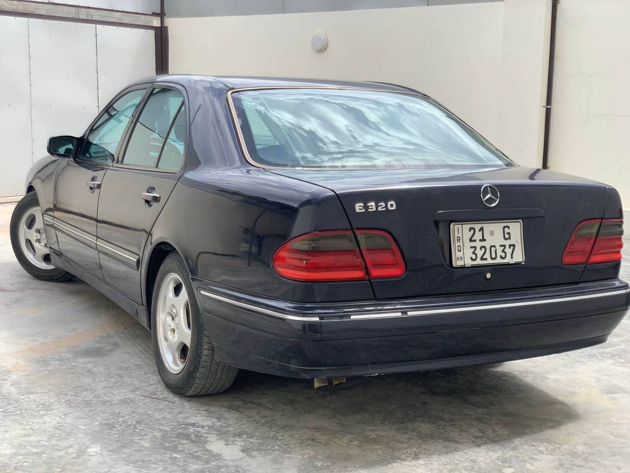 مرسيدس 2000 افكاندر الفووول
محرك 320 ( V )
 مكفول كفاله عامه من ضربه و تبديل و المعجون و الخياس 
بيها صبغ كلير اثر جراد فقط 
صدر امامي خلفي جديد 
كشنات كهرباء + جلد + تغليف 
فتحه و مواصفات الباقيه معروفه  
رقم سليماني   للاستفسار ‭*********** 
السعر 118  بيها مجال بغداد, العراق
