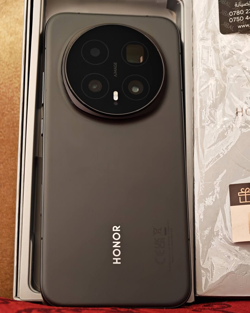 سلام عليكم للبيع أو مراوس هونر ماجك 8 برو مكفول أخو الجديد ذاكرة 512 ملحقات الجهاز جديد السعر 1175 مكاني كربلاء للتواصل عل رقم ***********

