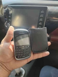 موبايل بلاك بيري  جهاز نظافه ممتازه الشراي يتصل  07848889699 077804042...