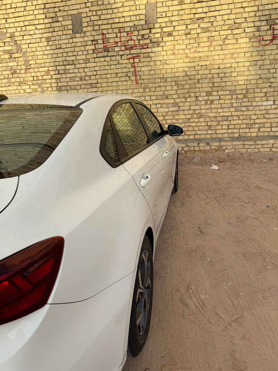 السلام عليكم سياره فورتي ابيض مديل19 مكينه 2000 دوش حادثها جاملغ وبنيد تبديل رقم كربلاء مشروع وطني بأسمي رقم نكليزي  سنويه جديده صارلها سبوع من جددتها السعر 140 وبيها مجال حك جيه العنوان البصره *********** البصرة, العراق
