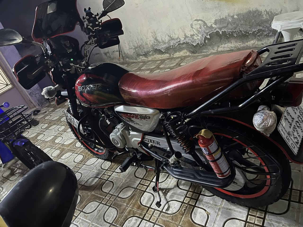 السلام عليكم.حبايب بوكسر موديل21 ماشيه27الف .دراجه كله بلاد شرط مكينه ممفتوحه وين ميعجبك تفحص .رقم 11 بسمي تحويل ثاني يوم  كهربائيات زنوب نشرات مجمبزه ودراجه مال جناي ربع متصرف عليه  السعر2500 وبيه مجال قليل للاستفسار ***********
