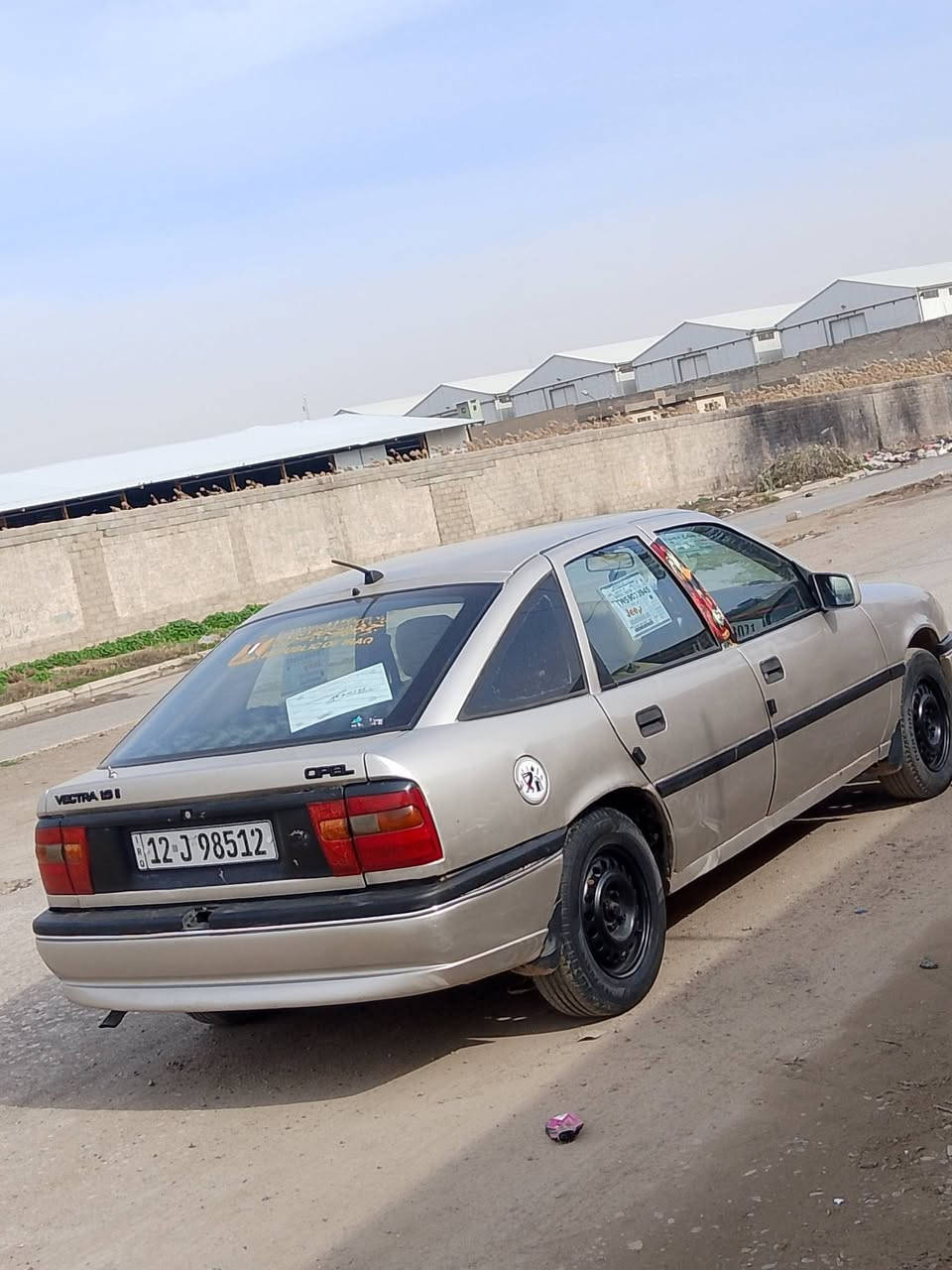 سلام عليكم فكتره 16 
موديل 92سلايت 
رقم انكليزي 
هزه جديده
سياره حلو وسعرها مناسب 
دوشمتها جديده محركها نضيف كيرها نضيف
تراهم مراوسه وبيع 
***********
***********
