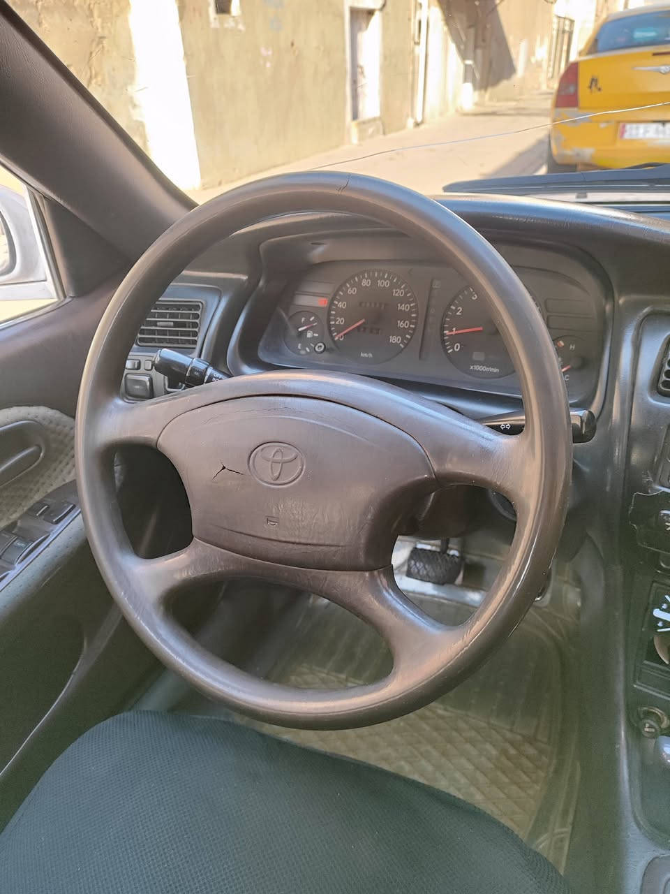 سيارة كورلا  1993 للبيع شرط كير ومحرك ع. فحص  رقم نينوى رقم الجديد سنوية بأسمي ابيع تحويل مباشر تايات نظيفه صبغ فقط دائرة وحدة وبيها بارد وتكحيلات بسيطه شرط بدون اي خياس كير توماتيك جامات كهرب فقل مركزي السعر 64 الشراي يتصل ويدلل 
***********
