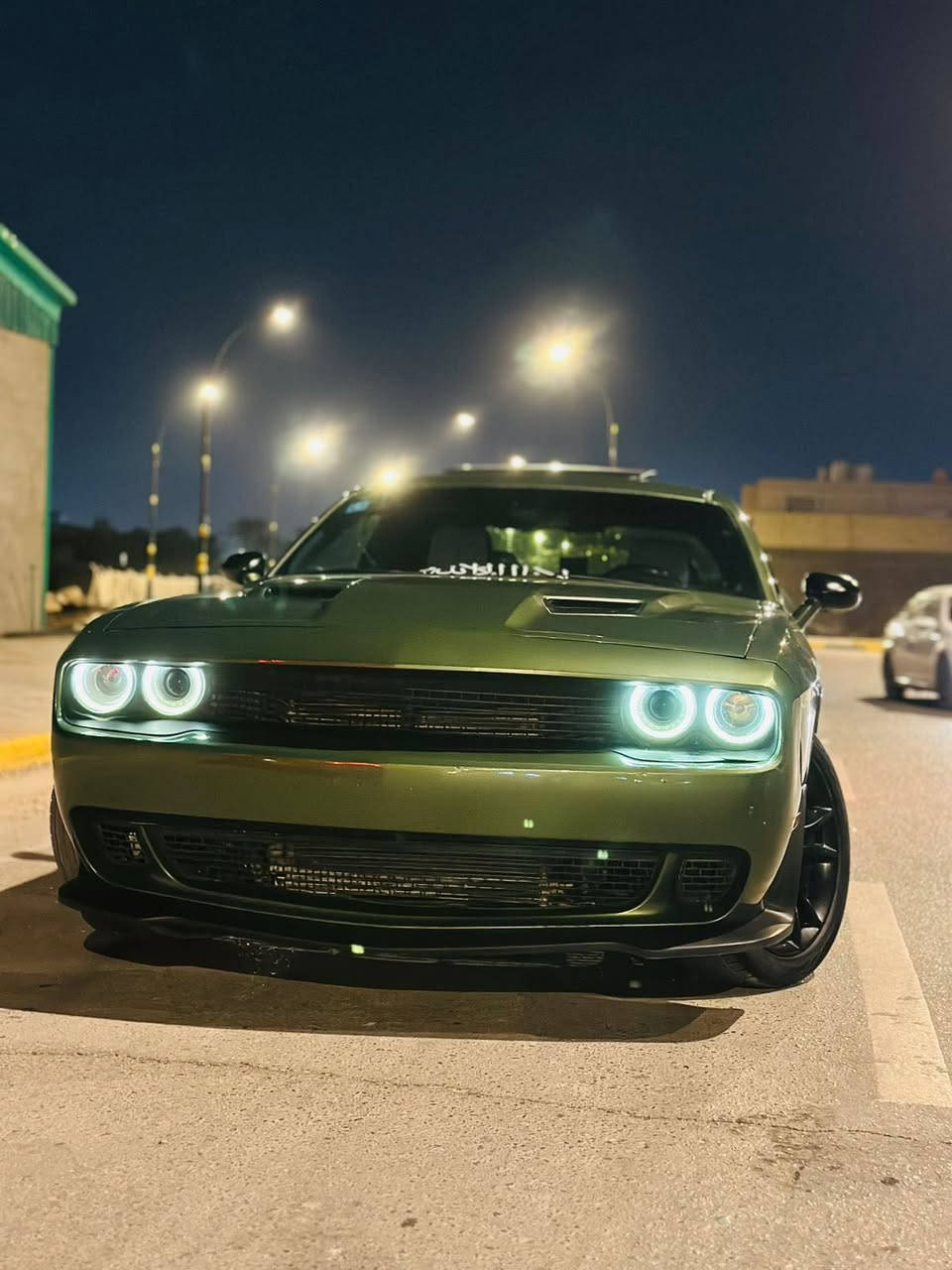 سلام عليكم جالنجر مديل 18 للبيع مواصفات sxt عليه برمجه كامله حادثه قطعه وحده بدون لادراخل. ولالغد وبيه بارد شي بصيط حدايده ميه بل ميه تبريد منضومه جديده كامله مكاني كربلاء سياره اين نقص مابيه 
***********
