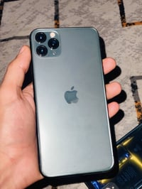 آيفون ١١ برو ماكس • ٢٥٦ • بطارية ٧٩٪