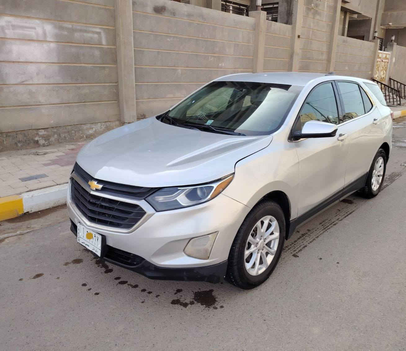 السلام عليكم ورحمة الله وبركاته 
شوفرليت كوينكس 2018 رقم ذي قار مشروع وطني تحويل ثاني يوم /امريكي تبديل جاملغ الامامي بدون ضرر داخلي ورشات تجميل قليله وصور الحادث وموجود بالصور /سياره جاهزه من كل شي محرك حداديه تخم تاير تبريد ثلاجه /ماشيه 66 فقط حقيقي /شاشه كاميرا خلفيه حساسات خلفيه /5بصمات /تحكم استيرن جهتين /السعر 115/للاستفسار الاتصال على الرقم *********** او *********** العنوان ذي قار قضاء النصر
