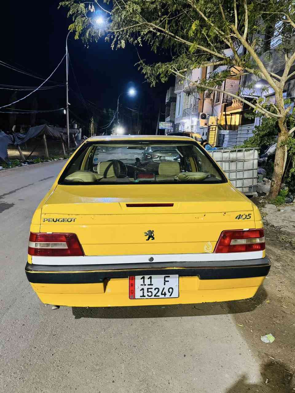 السلام عليكم بيجو لميس 2015
رقم بغداد لوحات انكليزي مكينة فرنسي ادامة كاملة للسيارة تخم تاير جديد كهربائيات كاملة حادث فقط الجاملغ الايمن بدون دواخل  صدر امامي كامل جديد تبريد شغال دوشمة جديدة كاملة ارضيات و كشنات منضومة زنون مصفرهة هيئة وغرامات سنوية لنهاية السنة ...... العنوان /بغداد/الكاظمية 

***********
