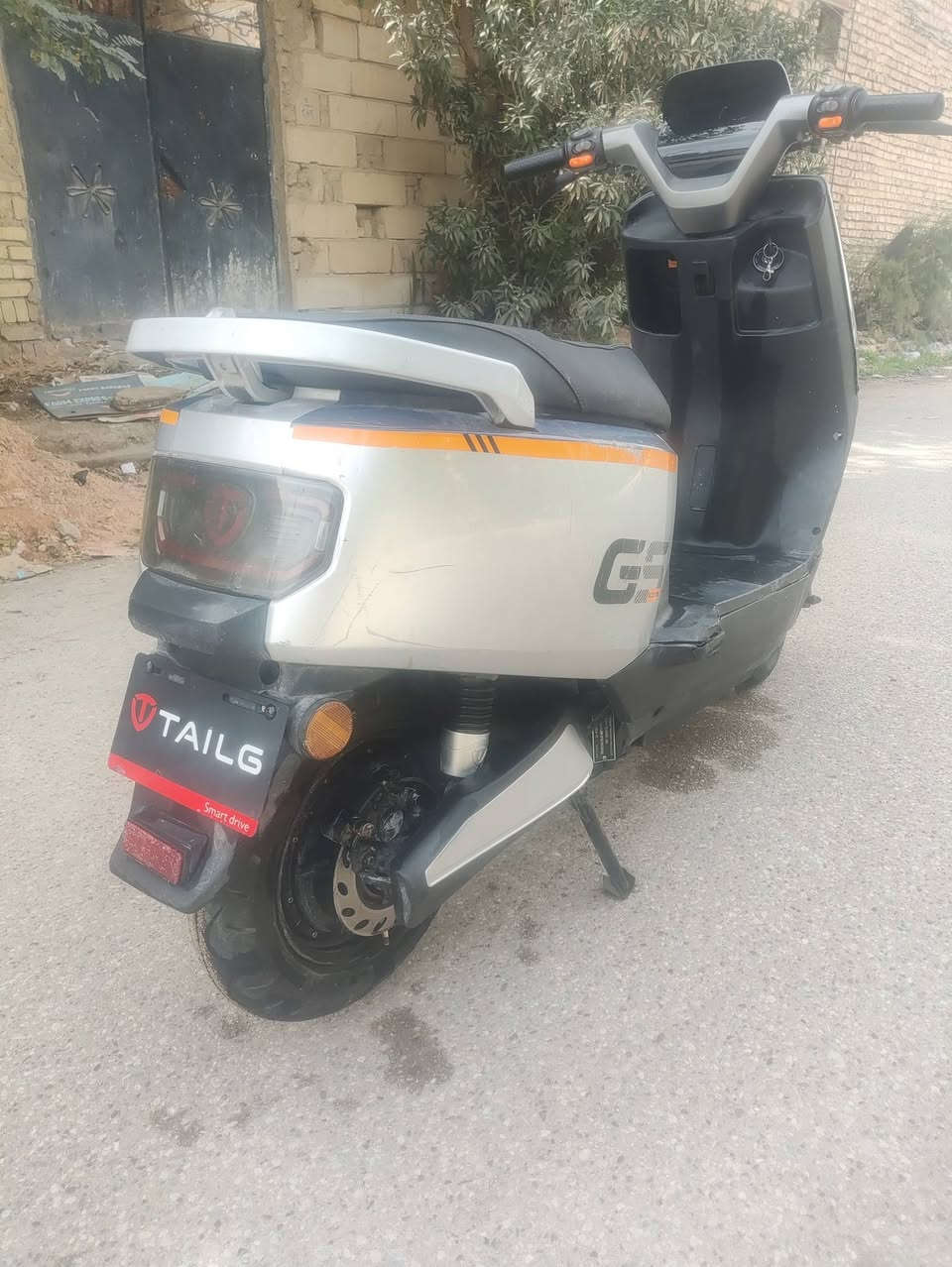 سلام عليكم
دراجه شحن تايلج موديل 2025 كلشي شغال بيهه السعر 400 مكاني ناصريه مركز


**إذا كنت صاحب هذا الإعلان وتريد حذفه لأي سبب، رجاءا أرسل رسالة إلى الدعم الفني**