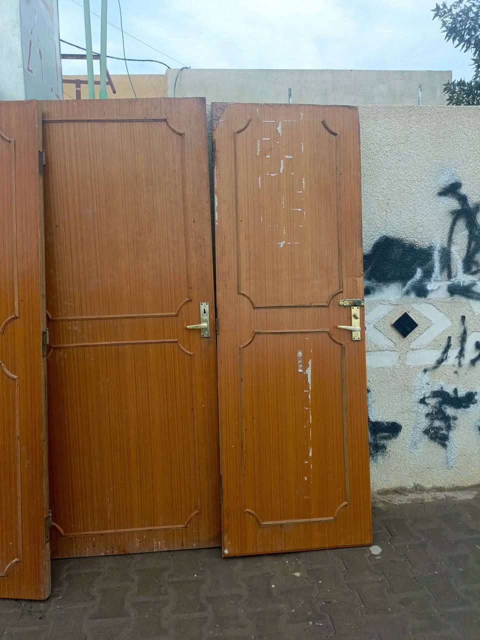 5 بيبان للبيع نضيفات بسعر مناسب ***********
