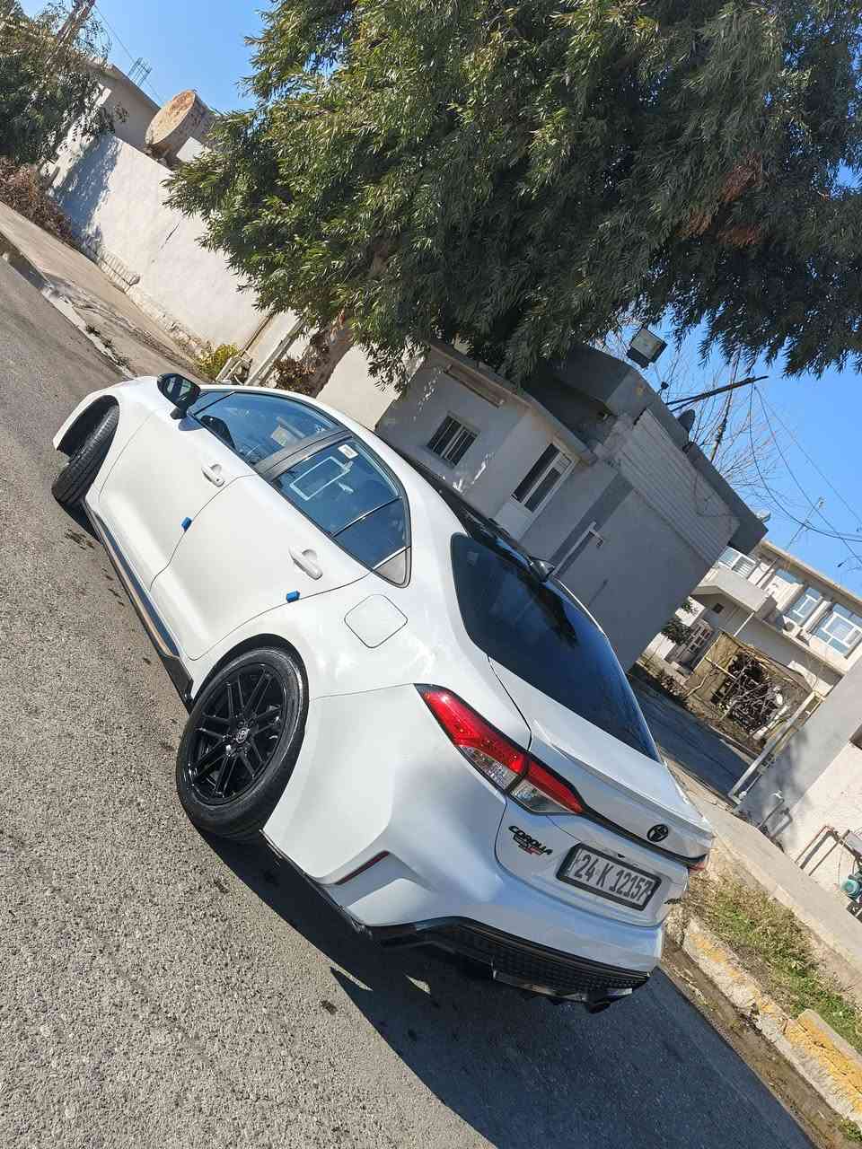 كرولا2021امريكي حادث بس بونيت سيارة جاهزه من كل شي رقم سنويه هزه فحص كله جديد بسمي عنوان اربيل 
***********
