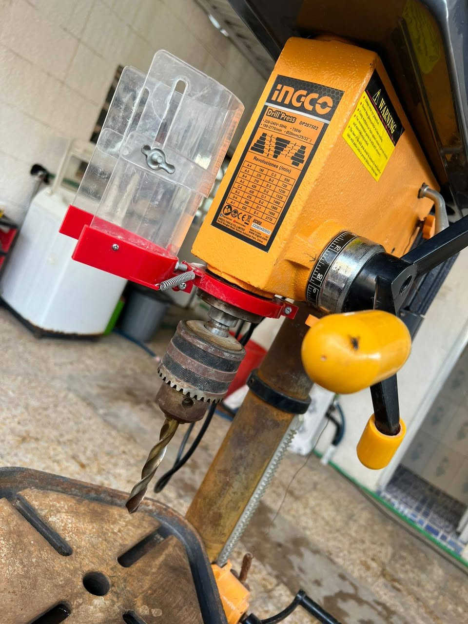 للبيع دريل عمودي INGCO DP207502
قدرة 750 واط
سعة حفر 20 ملم
16 سرعة
شغال 100%
حالة جيدة جداً
الموقع: البصرة
السعر المطلوب: 350,000 دينار قابل للتفاوض 
الوصف: دريل عمودي صناعي من إنكو موديل DP207502، بحالة ممتازة وشغال بدون أي مشاكل. مناسب للورش وأعمال الحديد والخشب. المواصفات الأصلية تشمل قدرة 750 واط وسعة حفر 20 ملم مع عدة سرعات للمغزل. �

لل تواصل ***********
