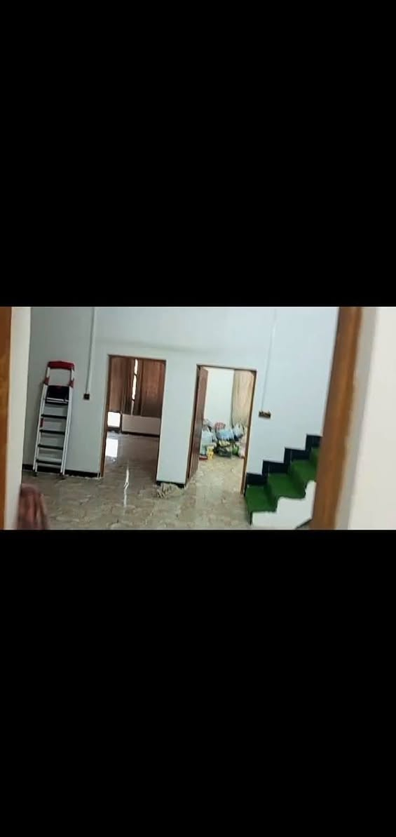 بيت للبيع في حي الزيتون قرب الشقق السكنية الجديدة
📐 المساحة الكلية: 200 متر
🏗️ البناء: 160 متر
➕ فضلة تقريبًا 70 متر محدودة ومهيأة (سبيس جاهزة)
🏠 يتكون من:
غرفتين نوم
صالة
استقبال
صحيات
طارمة شتايكر
حديقة
سطح شتايكر
🔹 التبليط بضهر البيت
🔹 البيت جاهز للسكن
)
📞 للاتصال: (***********)
