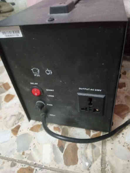 جهاز مثبت جهد أو فولتيه 
DVR 2000 VA
وباقي التفاصيل بالصور السعر ٦٥ الف مكاني بغداد العامريه  متوفر توصيل داخل بغداد للاستفسار مراسله ماسنجر او الاتصال على الرقم 
   *********** بغداد
