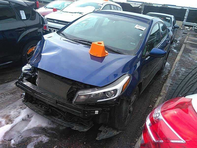 سلام عليكم 
Kia Forte 2018 حادث موضح بالصور 
تبريد جديد +لايت زنون 
سنوية 25 بسمي تحويل مباشر
السعر 115 للإستفسار الإتصال على ***********
مكاني الرميثة
