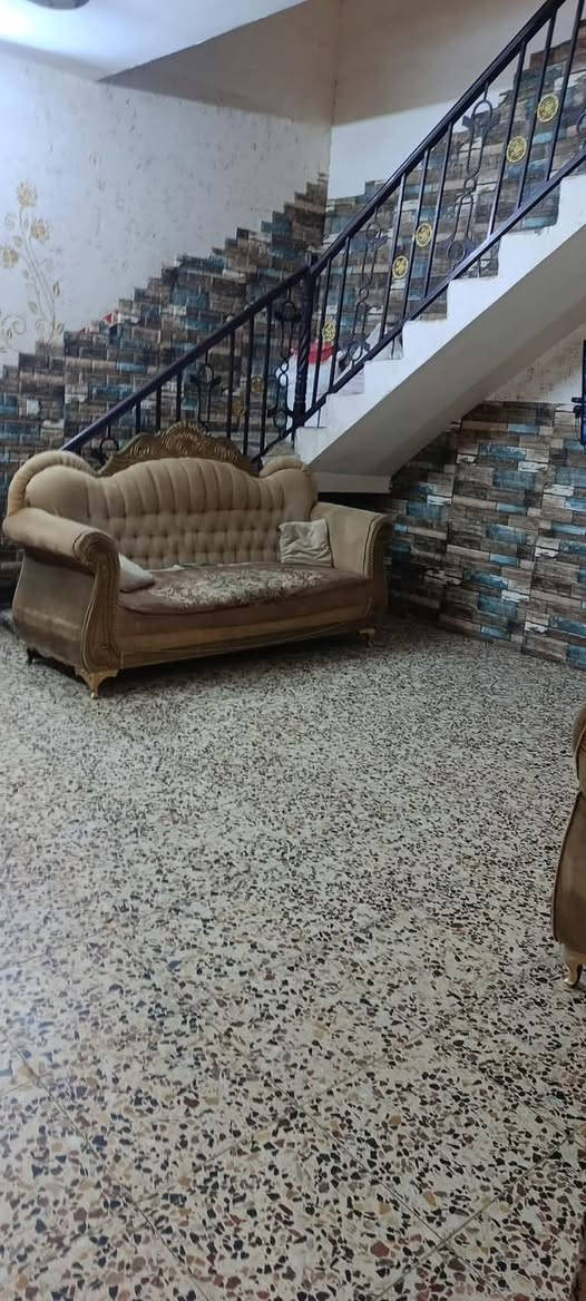 للبيع دار سكني – طابو صرف

📍 الموقع: بغداد – التاجي – الحماميات قرب اسواق ابو علوش 

📐 المساحة: 125 متر مربع

✨ مواصفات الدار:
✅ بناء حديث 2016 حالة الدار جيدة 
✅ صالة 
✅ مطبخ
✅ غرفة كبيرة
✅ غرفة صغيرة
✅ صحيات داخلية
✅ أرضية كاشي عراقي
✅ المطبخ والصحيات مكسوة بالسيراميك
✅ السطح شتايكر

💰 السعر مناسب وقابل للتفاوض للجادين

📞 للاستفسار والمعاينة:
***********
