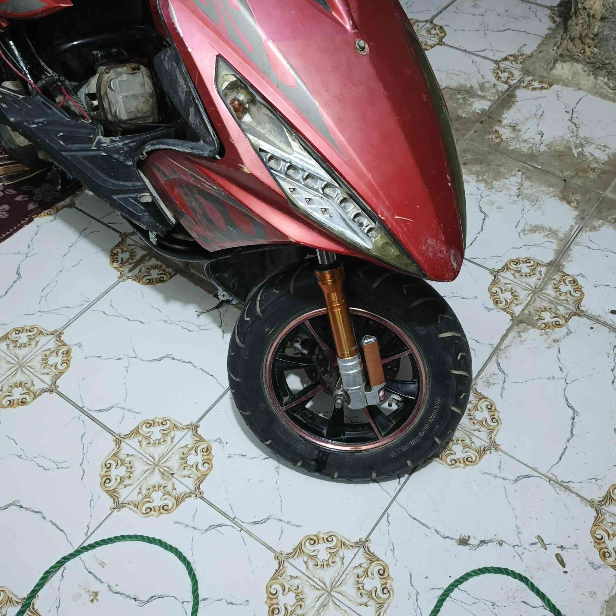 السلام عليكم دراجه ماكس للبيع السعر 200 وبيه مجال الشراي يتصل رقم *********** تعال وبيك خير وتدلل المكان حله ورديه خارج 🤍🧡
