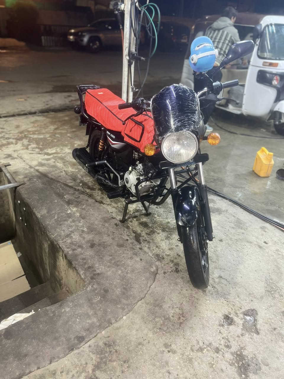 السلام عليكم بوكسر 22 شهر العاشر مرقم سنوية بأسمي السعر مليونين مكاني الدورة ***********
