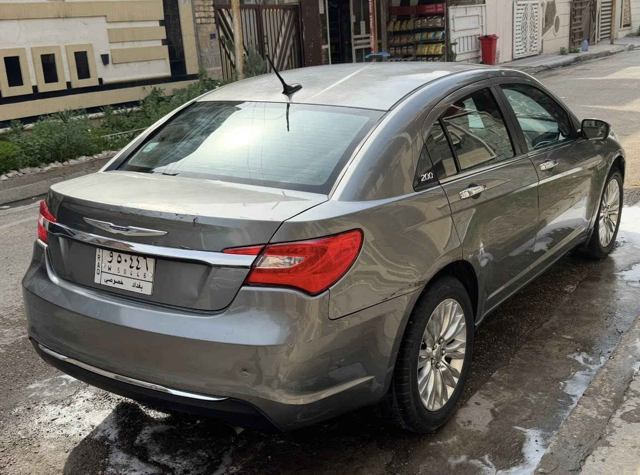 السلام عليكم
للبيع سيارة كرايسلر C200 موديل 2011 
محرك 2400 ، السيارة بدون حادث . بيها جراد بالقمارة وملاحظات بسيطة بالگشر موضحة بالصور ، سنوية بأسمي ل 2027 
محرك وگير وتبريد خير من الله وصار 4 سنوات عندي السيارة وعلى ايدي 
السعر 78 ورقة 
مكاني بغداد الكرادة ساحة التحريات مقابل مطعم اجنحة ومشويات ابو 
طيبة 
بغداد _ حي الحسين قرب خدمي شارع المطار 
الرقم ***********
