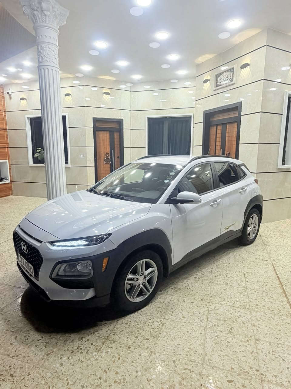 السلام عليكم
كونا موديل 2020 وارد امريكي كلين بدون حادث 
محرك 2000 دوش 
رقمً اربيل باسمي تحويل او وكاله 
ماشيه 66 الف 
للاستفسار اكثر الاتصال 
*********** 
السعر 138 بيهه مجال بسيط
