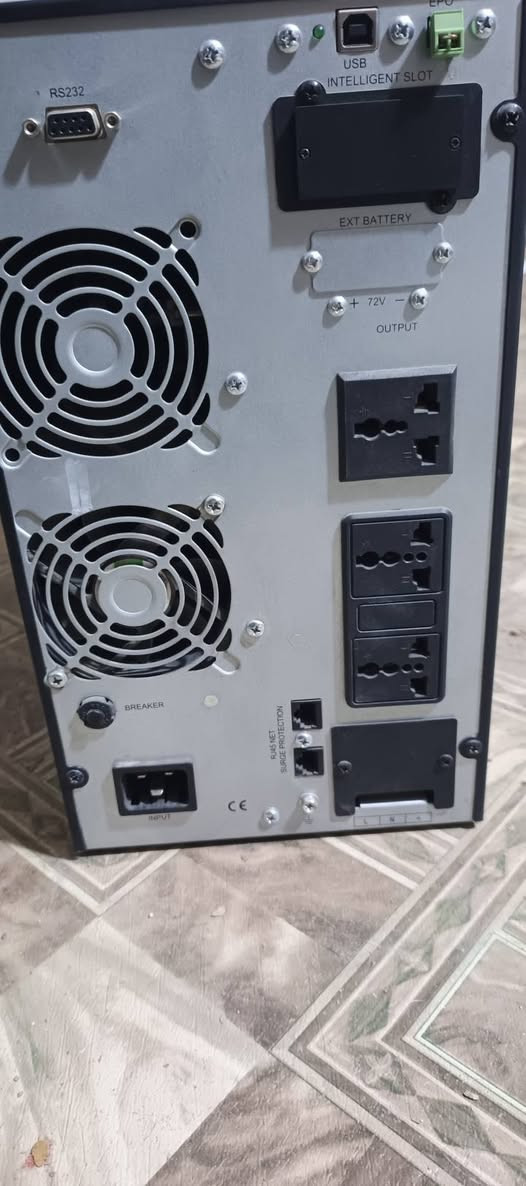 للبيع UPS أون لاين KSTAR قدرة 3000 واط (حماية كاملة للأجهزة الغالية)
​التفاصيل الفنية:
​الماركة: KSTAR (أصلية).
​الموديل: UDC9103S - نوع On-Line Double Conversion (أنقى أنواع التيار).
​القدرة: 3kVA / 3kW (كفاءة عالية جداً معامل قدرة 1:1).
​الحالة: مستعمل نظيف جداً.
​البطاريات: مبدلة حديثاً ببطاريات جديدة تماماً (عدد 6)، الجهاز جاهز للعمل مباشرة وبكفاءة البطارية الأصلية.
​لماذا تشتري هذا الجهاز؟
​يحمي أجهزة الـ PC الكيمينك، السيرفرات، أو الأجهزة الطبية من الرفة وتذبذب الكهرباء نهائياً.
​يعطي تيار Pure Sine Wave (موجة جيبية نقية) أفضل من تيار الوطنية.
​مزود بشاشة LCD لعرض كافة التفاصيل (الحمل، مستوى الشحن، الفولتية).
​السعر: 425,000 دينار عراقي (قابل للتفاوض البسيط).
الضمان: أعطيك وياه ضمان تشغيل وفحص لمدة أسبوع كامل (للتأكد من نظافة البورد وكفاءة البطاريات).

للتواصل والاستفسار:  ***********
