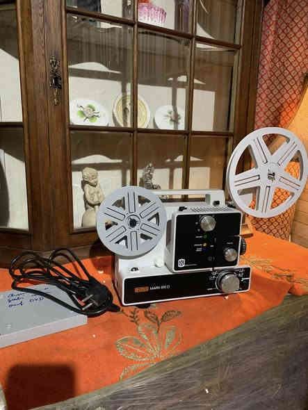 وجبة للراديوات للبيع شلع  
راديو واحد بدون بدون fm
الباقي fm
 ابيعهم شلع 
عارضة السينماء لوك 
سليمانية ***********
