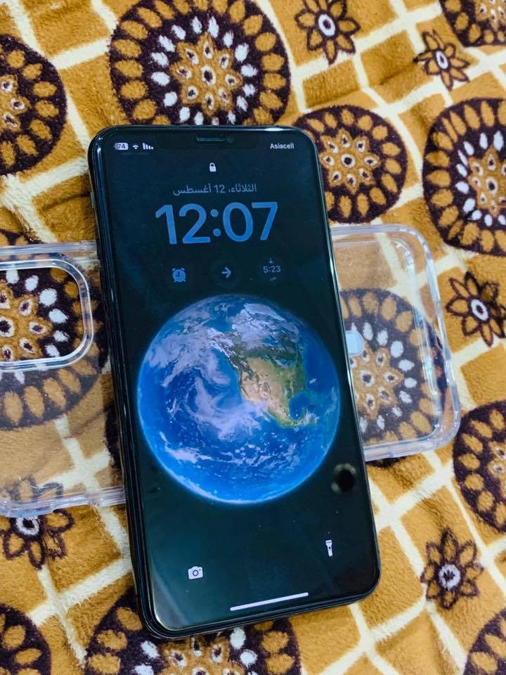 السلام عليكم 11بروماكس للبيع ذ256ما مفتوح ولا مبدل شي بلاد نموذج mسعرو400وبي مجال بطاريه 97معليه فقط شحن نهار كامل الشحنه الوحده  ***********
