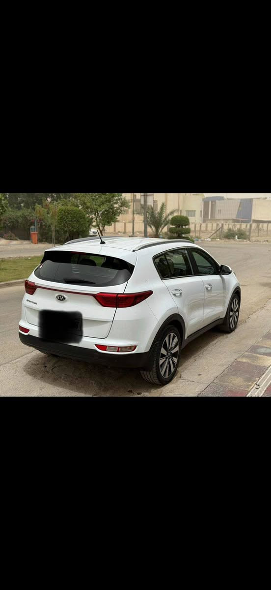 السلام عليكم سبورتج موديل 2017 خليجي مكفوله كفاله عامه رقم اربيل محرك 2000دوش سعرها 165وبيها مجال
***********
