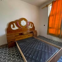 غرفة نوم • مستعمل شهر • نجارة عراقية