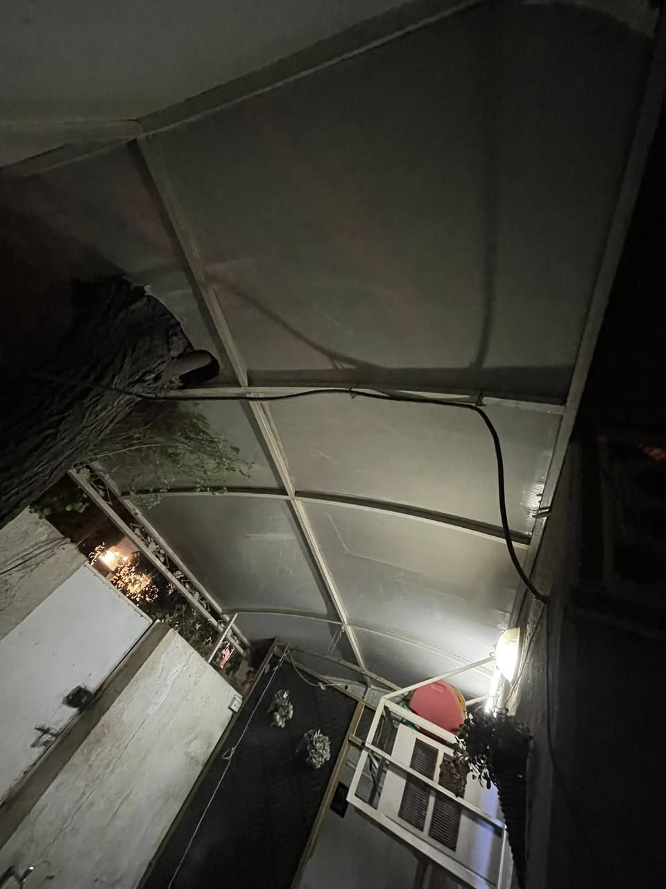 السلام عليكم أغراض مستعمله نظيفه للبيع سبالت 3ومكيف عدد2 مع بوفيه خشب صاج جدا نظيفه مع مغسله عدد 4 مستعمله مع مقعد غربي عدد4 مستعمله ميز بلازما عدد2 بلازما الي جي مع سخان صغير عدد 3 وسخان كبير مع محجر درج مع سقيفه خارجيه ثلاجه بيكو نظيفة براد ماء الي جئ الحافظ + طبله خطار سلايد+ أبواب خشب عدد5 وصاج عدد2
مكان بغداد 
الاتصال ***********
