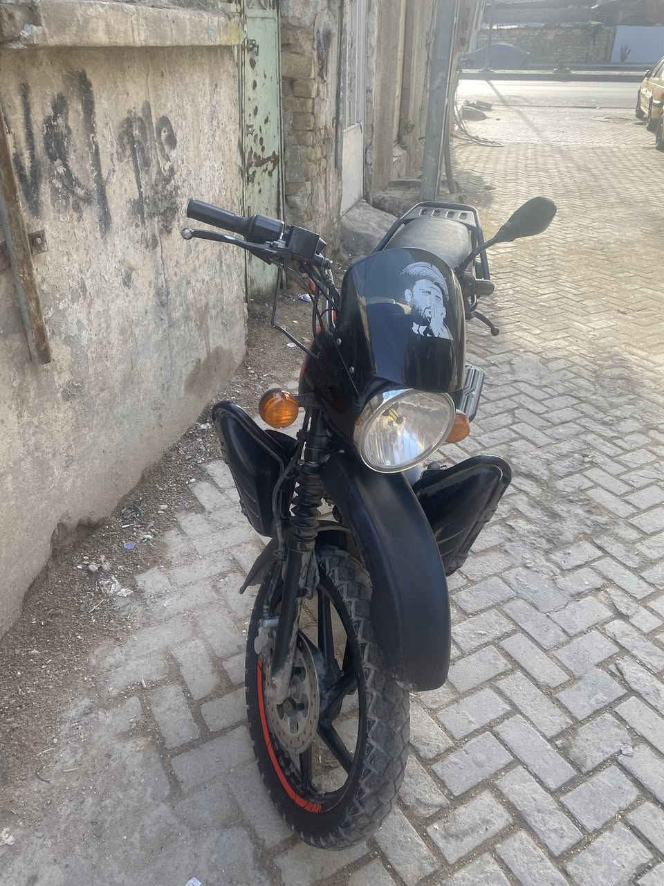 بوكسر مديل 23رقم وسنويه بسمي تحويل ثاني يوم رقم نكليزي سعر 2300 وبيها مجال مكان مدينه رقمي ‭0771 350    9769‬
