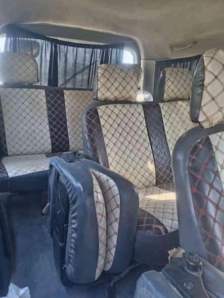 سلام عليكم سياره استاركس 2006للبيع مكفولة من كير ومحرك وكسل وشواصي عضمه حلو مرشوشه للجماليه فقط مفتوح كير عادي اصل السنويه لل 28مصفره مرور وهيه رقم قادسيه إنكليزي المكان دوانيه البدير السعر 70 وبيه مجال للطيبين الاستفسار على هذا الرقم ***********
