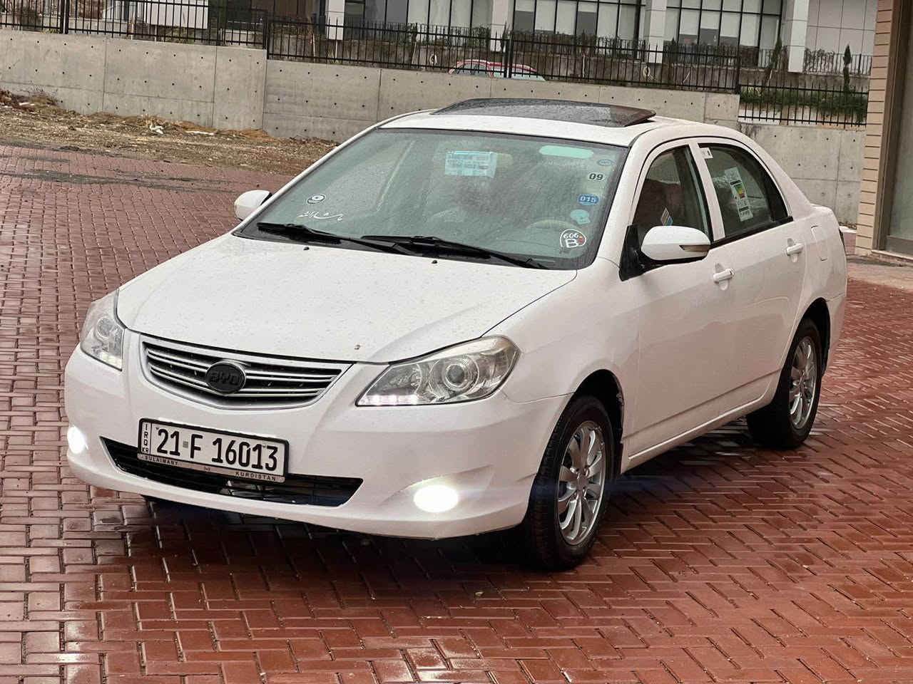 بەناوی خودا 
ژمارەی خاوەنی ***********/سلێمانی
BYD
مۆدێل 2013 گێڕ عادی دوپارچەی بۆیاخە بەبێ ناوگرتن بەبێ ارباگ فول مواسەفاتە بەس گێڕی عادیە 
جلدو بەسمەو سلاید و حاسەو بلاجکتۆر ناوزەرد شاشەو کامێرا 
کارپلەی بۆ بەسراوە تاقمێ تایەیی تازە گێڕو مەکینەو تەبریدو تەقەو ڕەقەو کارابایی بەشەرتە 
سەنەوی تا 2029تازەیە 
سعر قفلی 🔒$53 السليمانية, العراق
