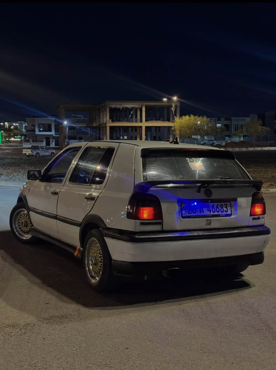 گولف🇩🇪 للبيع 
موديل 1993 🔥مكينه المرغوب 1800 
سياره صبغها حزام 
وياله رياضية BBS 🛞
لايتات زينون ◽️
صالنصه رياضية
سياره شلعه معدل خير من الله 
وتحويل ثاني يوم 
سعر  35 وبيها مجال للشراي 
***********
