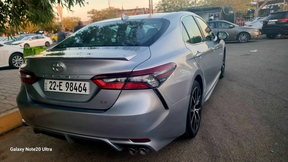 سلام عليكم 
كامري ٢٠٢٣ سلفر se
ضرره جامرلغ وربع بونيت 
مواصفات se معروفة شفتات استيرن رادار وحجر بيئة بلادي 
داخل لونين مرغوب كشنات جلد وكهربائي. بأسمي رقم جديد وسنوية جديده ماشية ٣٦ ألف ميل كابون بانزين موجود مكان كركوك السعر ٢٢٨ رقم هاتف 
*********** كركوك, العراق
